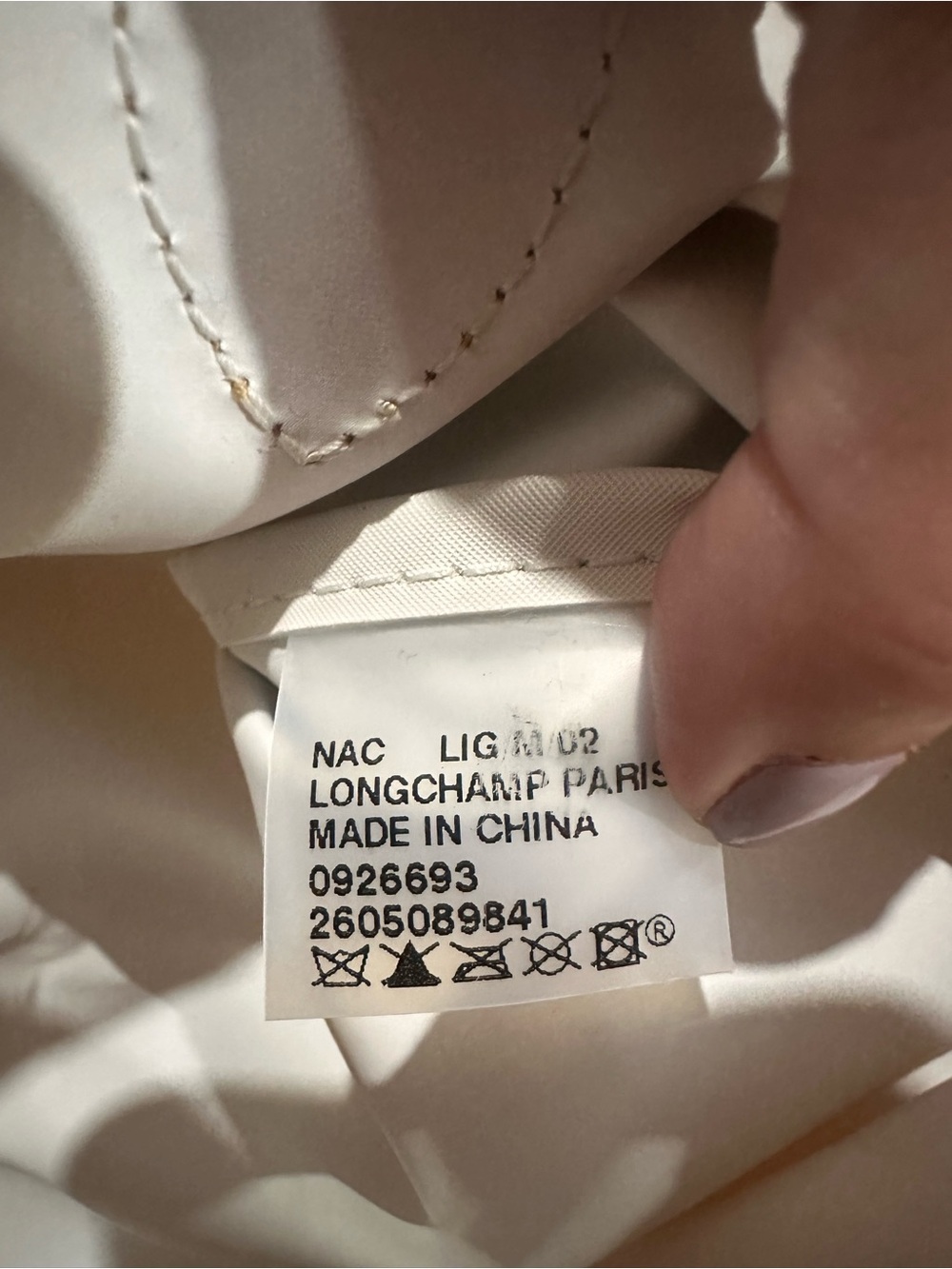 Longchamp LE PLIAGE M Tote Bag - Picture 10 of 10